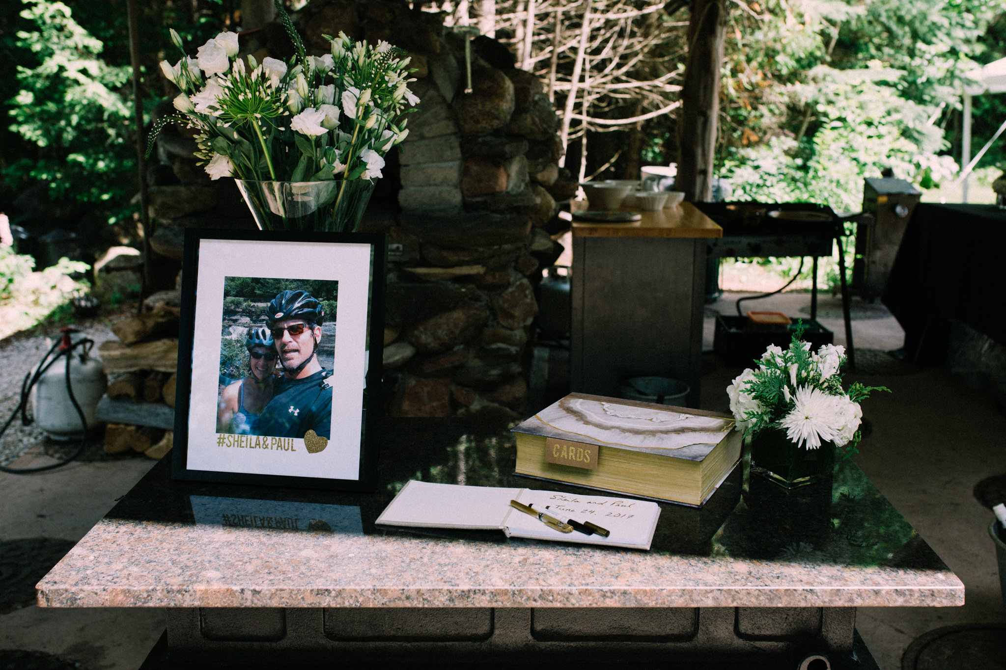 Orillia intimate summer wedding at Ficklewood Farm by Max Wong Photo (18)