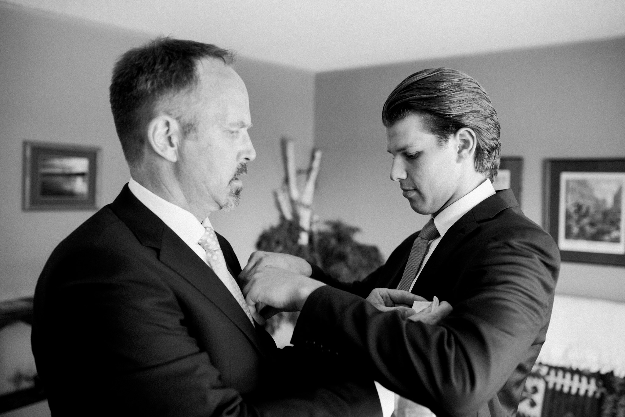 Orillia intimate summer wedding at Ficklewood Farm by Max Wong Photo (3)